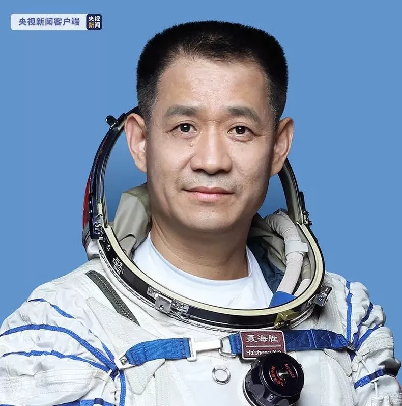 2.webp.jpg 2.webp.jpg